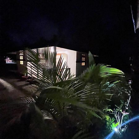 Rangiroa Guest Paradise 아바토루 외부 사진